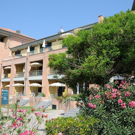 Continental Resort Tirrenia Eksteriør billede