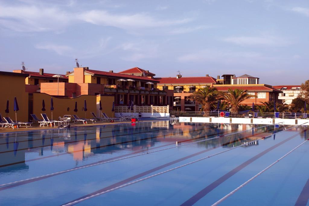 Continental Resort Tirrenia Eksteriør billede