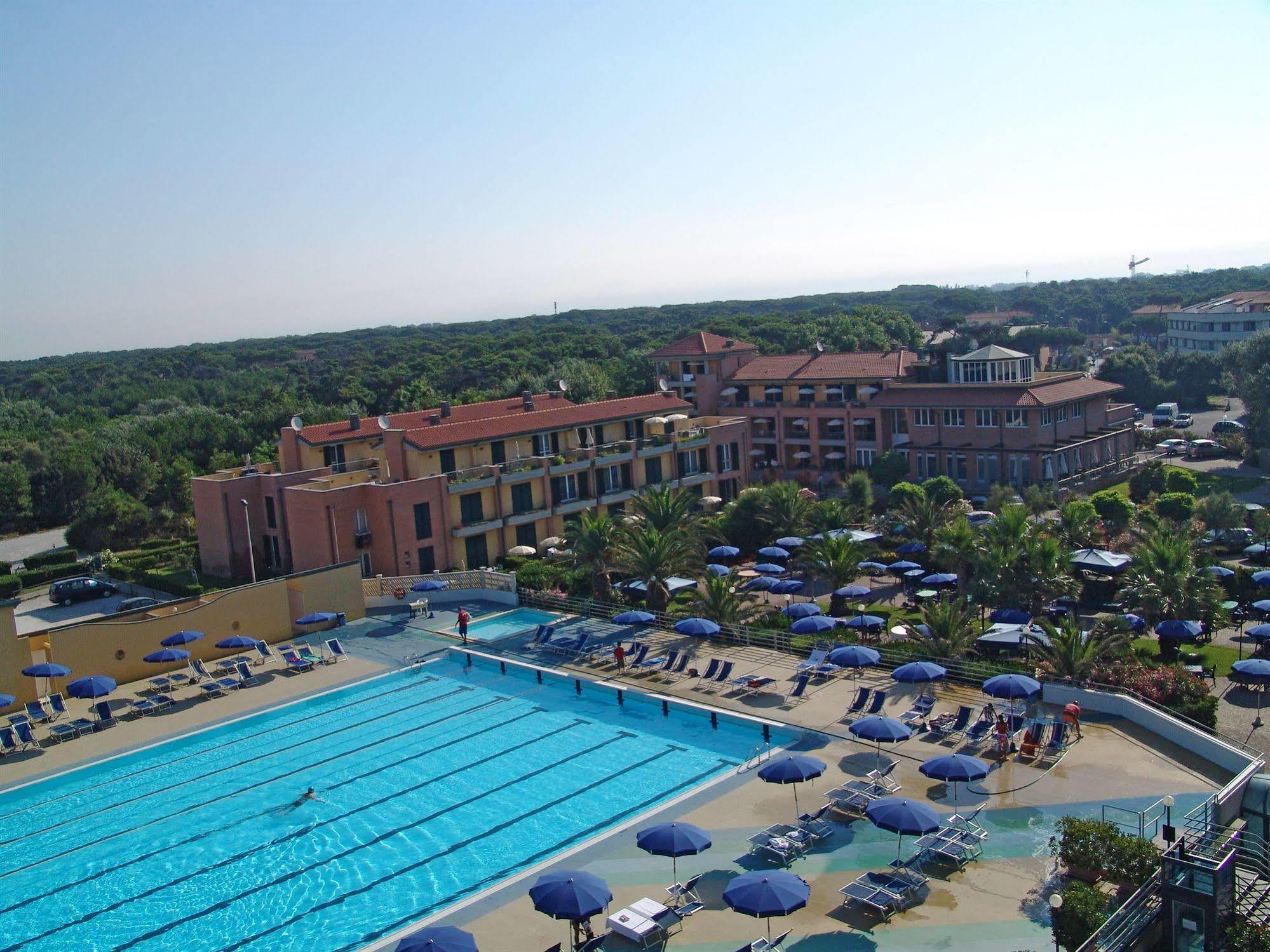 Continental Resort Tirrenia Eksteriør billede